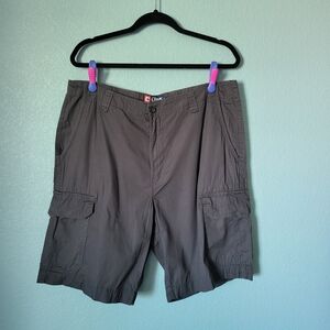 Chaps Dark Charcoal Cargo 6 Pocket 100% Cotton Shorts for Men 36